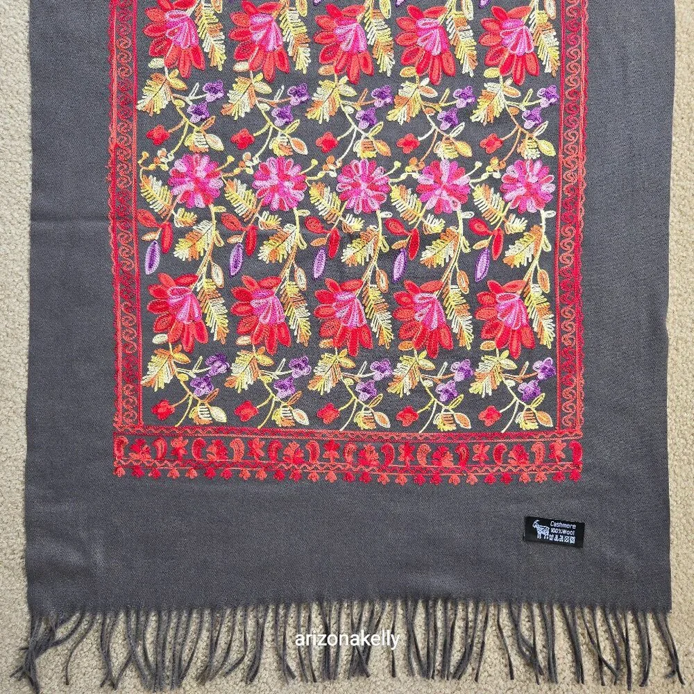 NWOT Cashmere Scarf With Chain Stitch Embroidery Colorful Woven